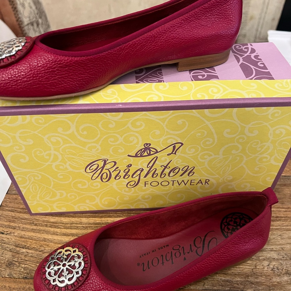 Women's Red Flats